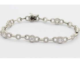 INTERLOCKING BRACELET