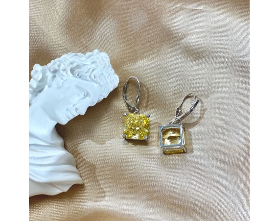 SMALL SQUARE DANGLE ZIRCONIA EARRINGS