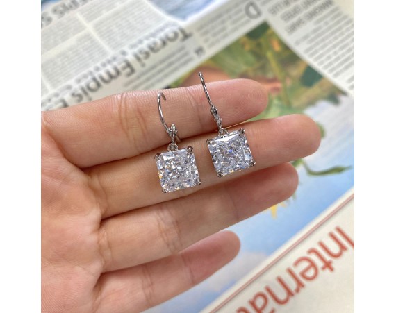 SMALL SQUARE DANGLE ZIRCONIA EARRINGS