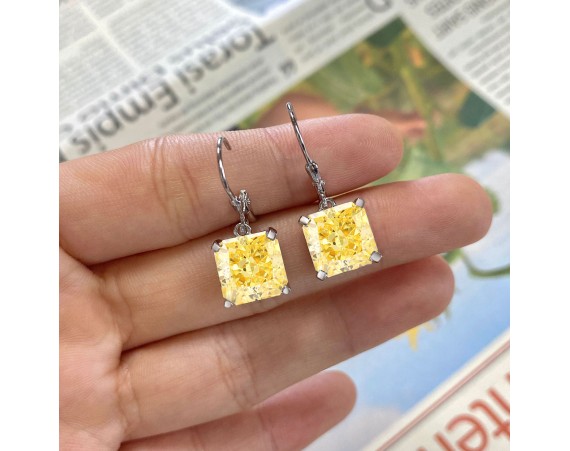 SMALL SQUARE DANGLE ZIRCONIA EARRINGS
