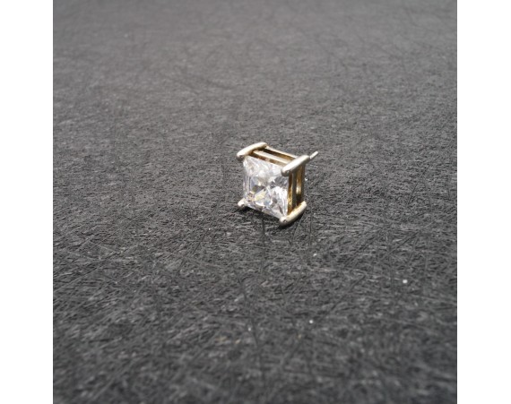 DIAMOND SQUARE EARRINGS