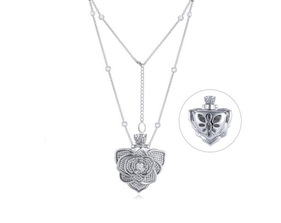 BLACK IRREGULAR FLOWER NECKLACE