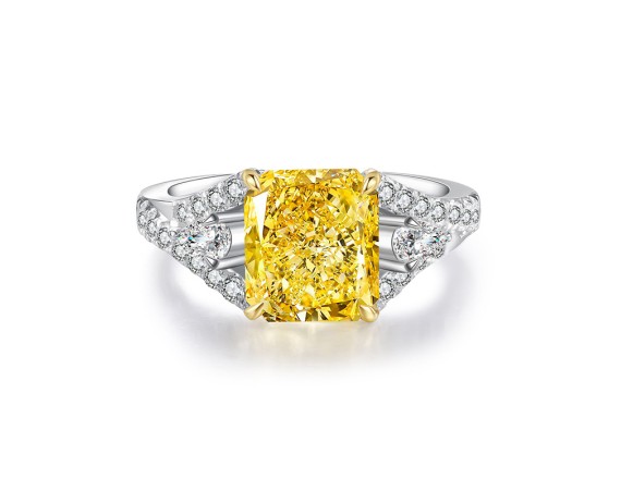SQUARE ZIRCON RING